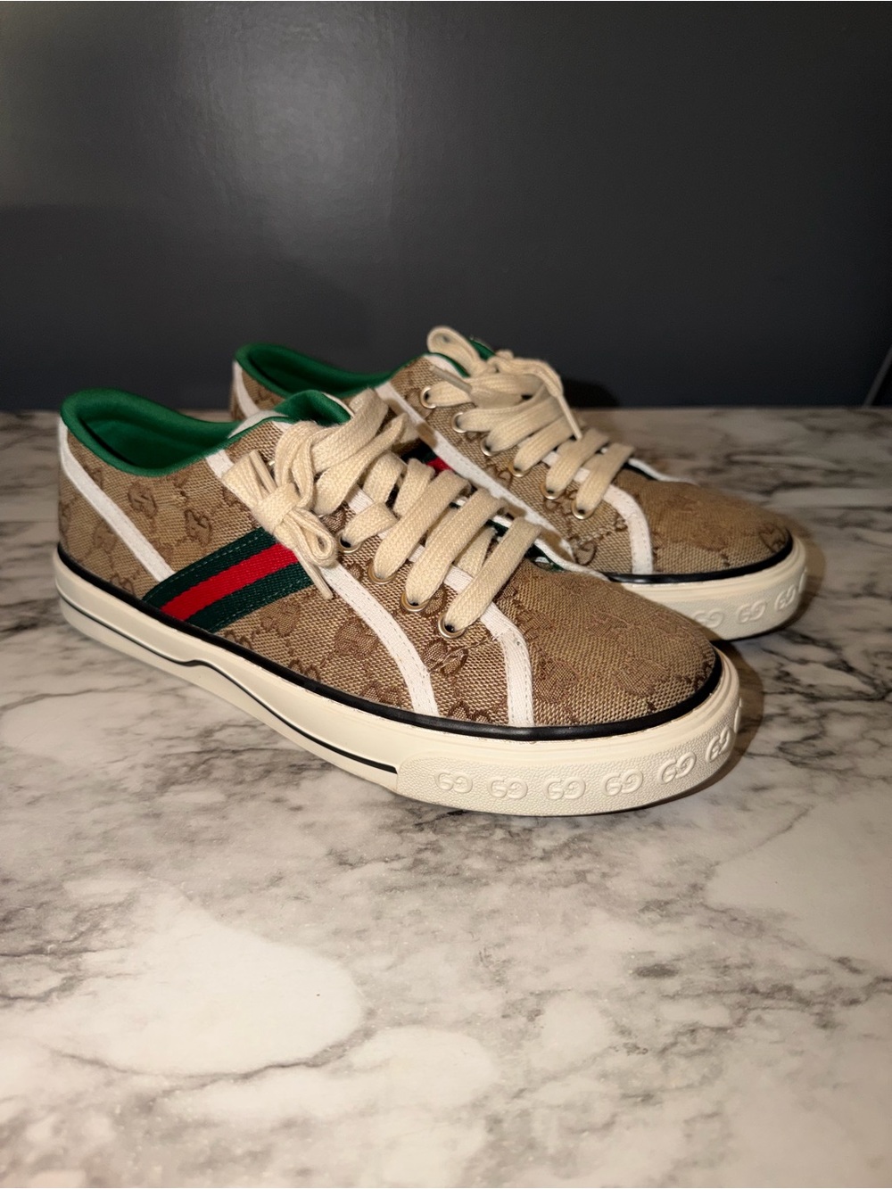 Gucci tennis shoes 1977